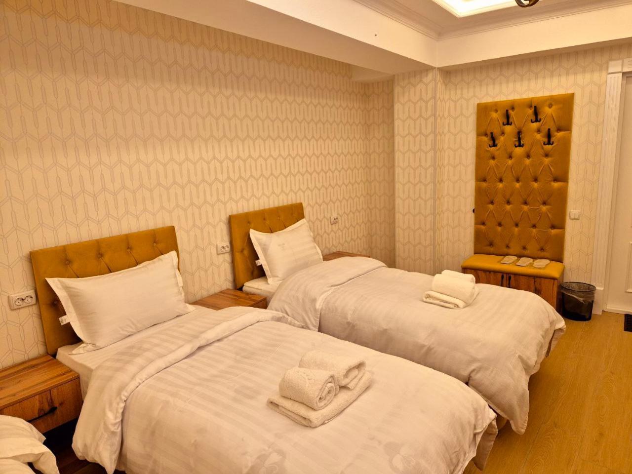 Samarkand Imron Hotel Esterno foto