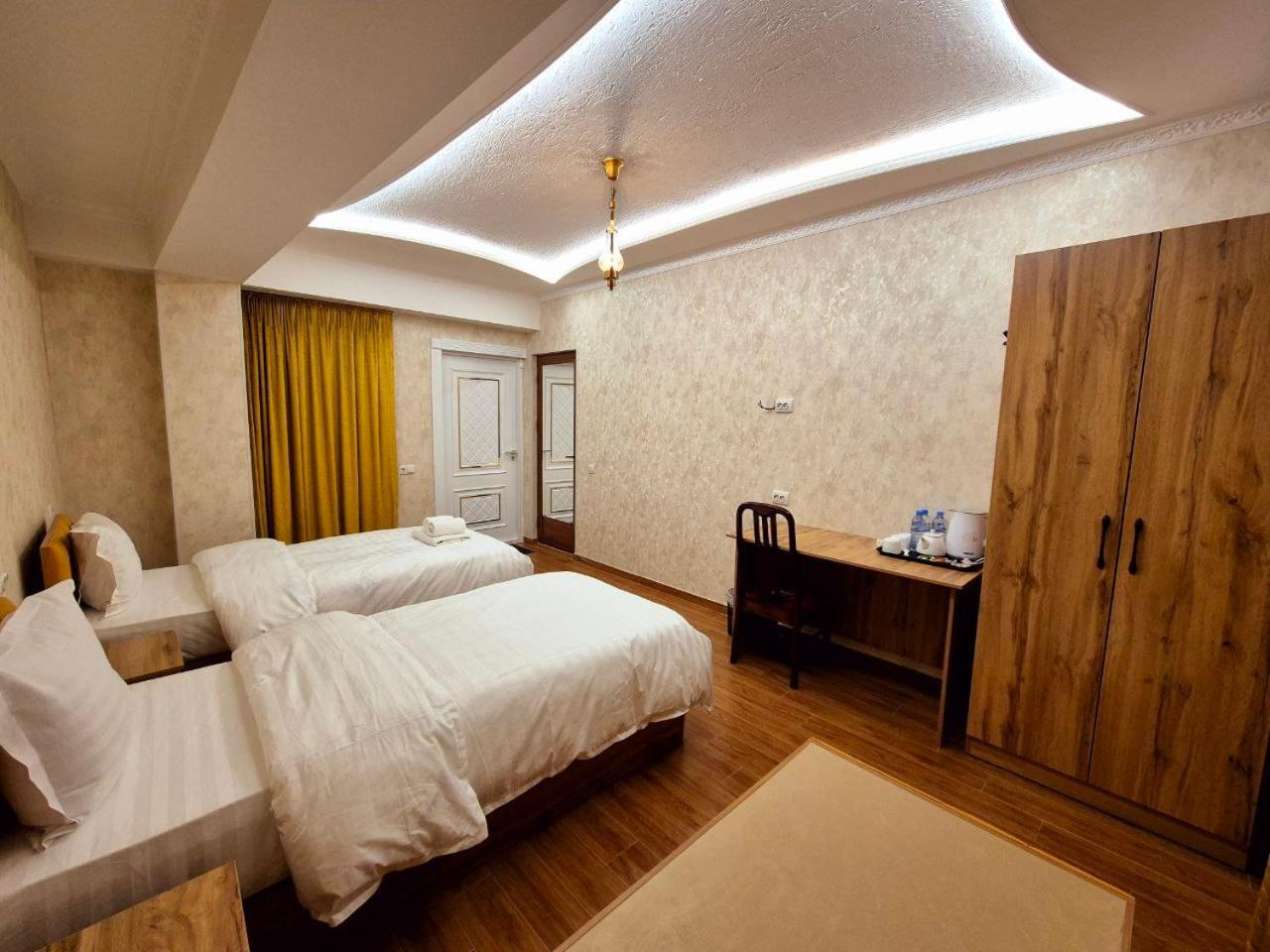 Samarkand Imron Hotel Esterno foto