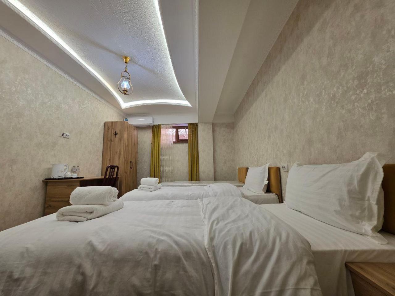 Samarkand Imron Hotel Esterno foto
