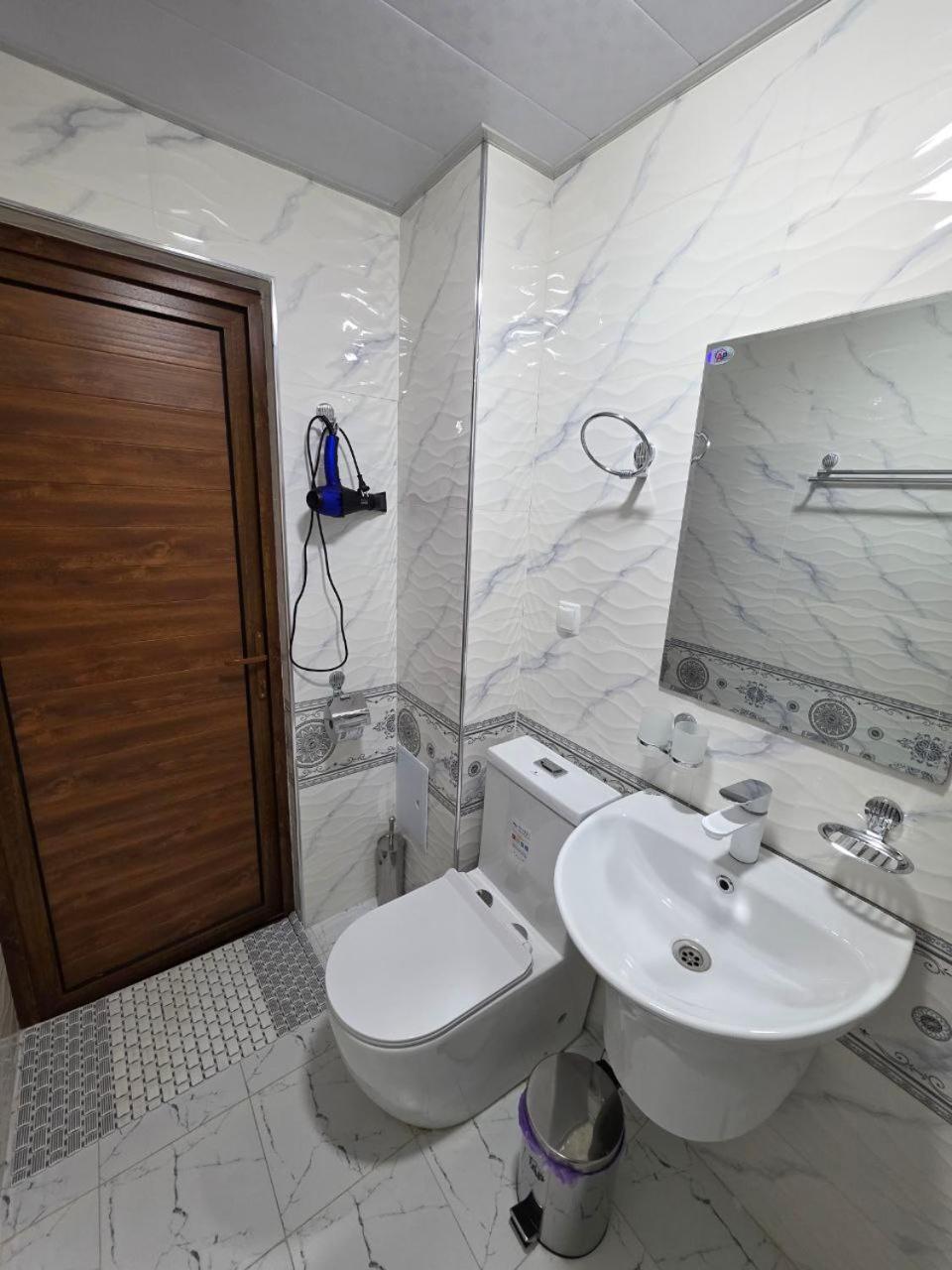 Samarkand Imron Hotel Esterno foto